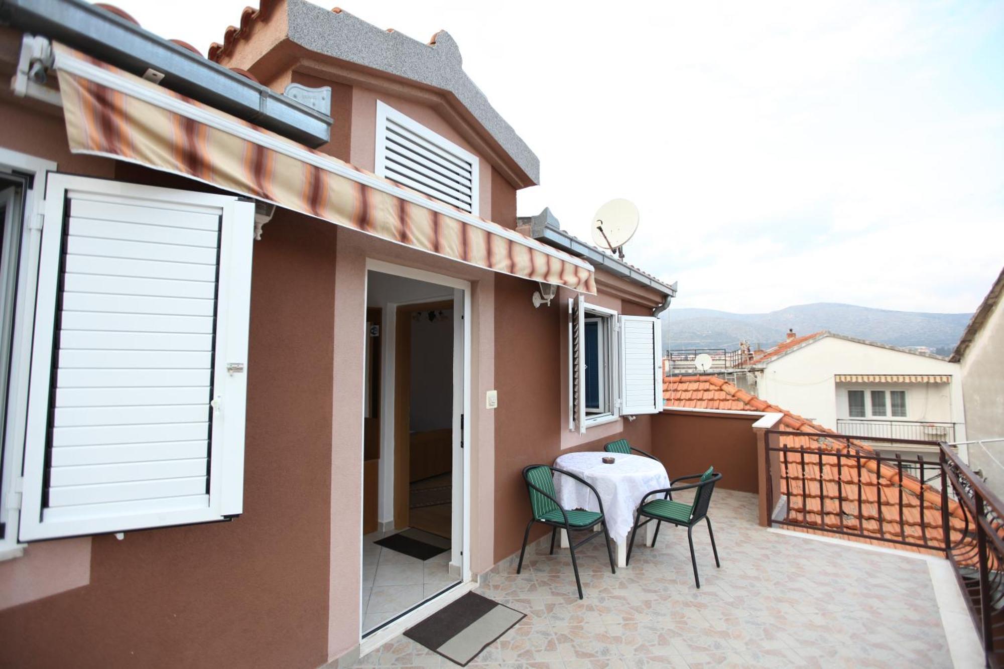 Apartment Jure Trogir Buitenkant foto